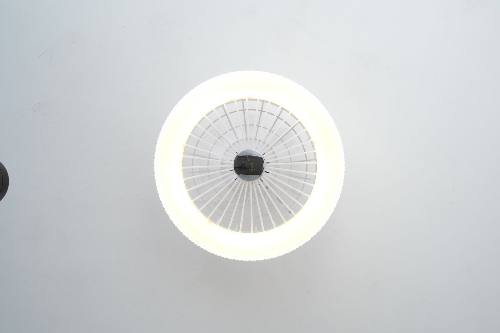 1152 White Rgb Flush Mount Bladeless Fan Light Real (5)